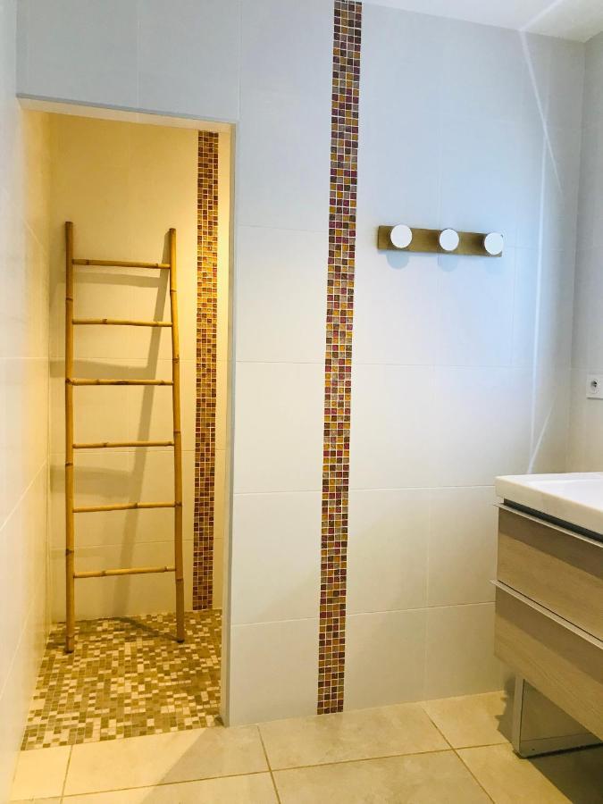 Ferme St Pierre 2 Suites Avec Repas, Piscine, Clim, Cheminee Ou Baignoire Spa Chabeuil Luaran gambar