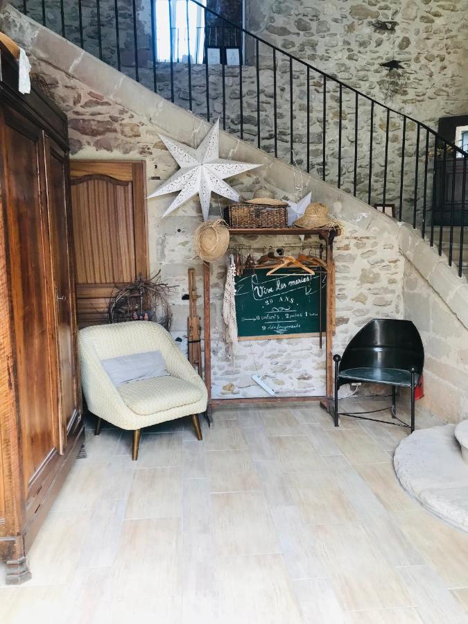 Ferme St Pierre 2 Suites Avec Repas, Piscine, Clim, Cheminee Ou Baignoire Spa Chabeuil Luaran gambar