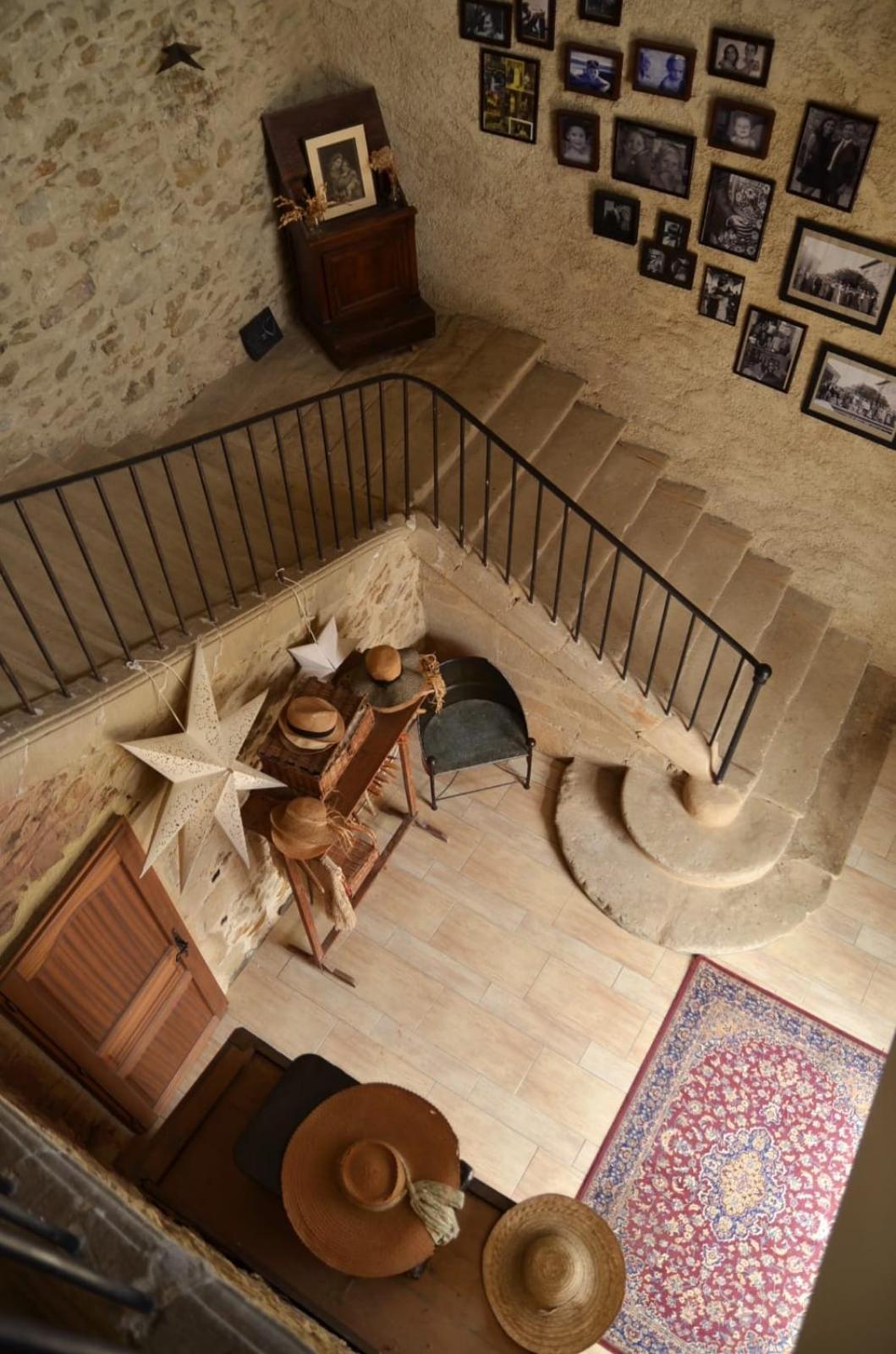 Ferme St Pierre 2 Suites Avec Repas, Piscine, Clim, Cheminee Ou Baignoire Spa Chabeuil Luaran gambar